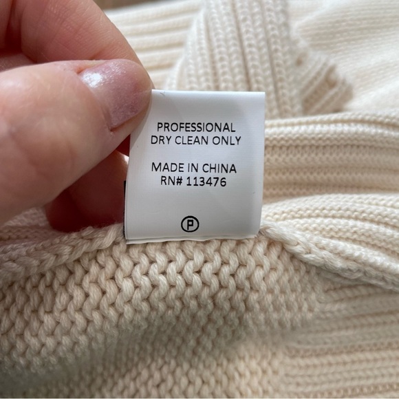 Yigal Azrouel Jet Ivory Macrame Fringe Knit Vest Sleeveless Sweater NWT Size M - Picture 11 of 12